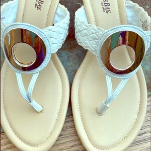 NWOT St John Bay White Thong Sandal